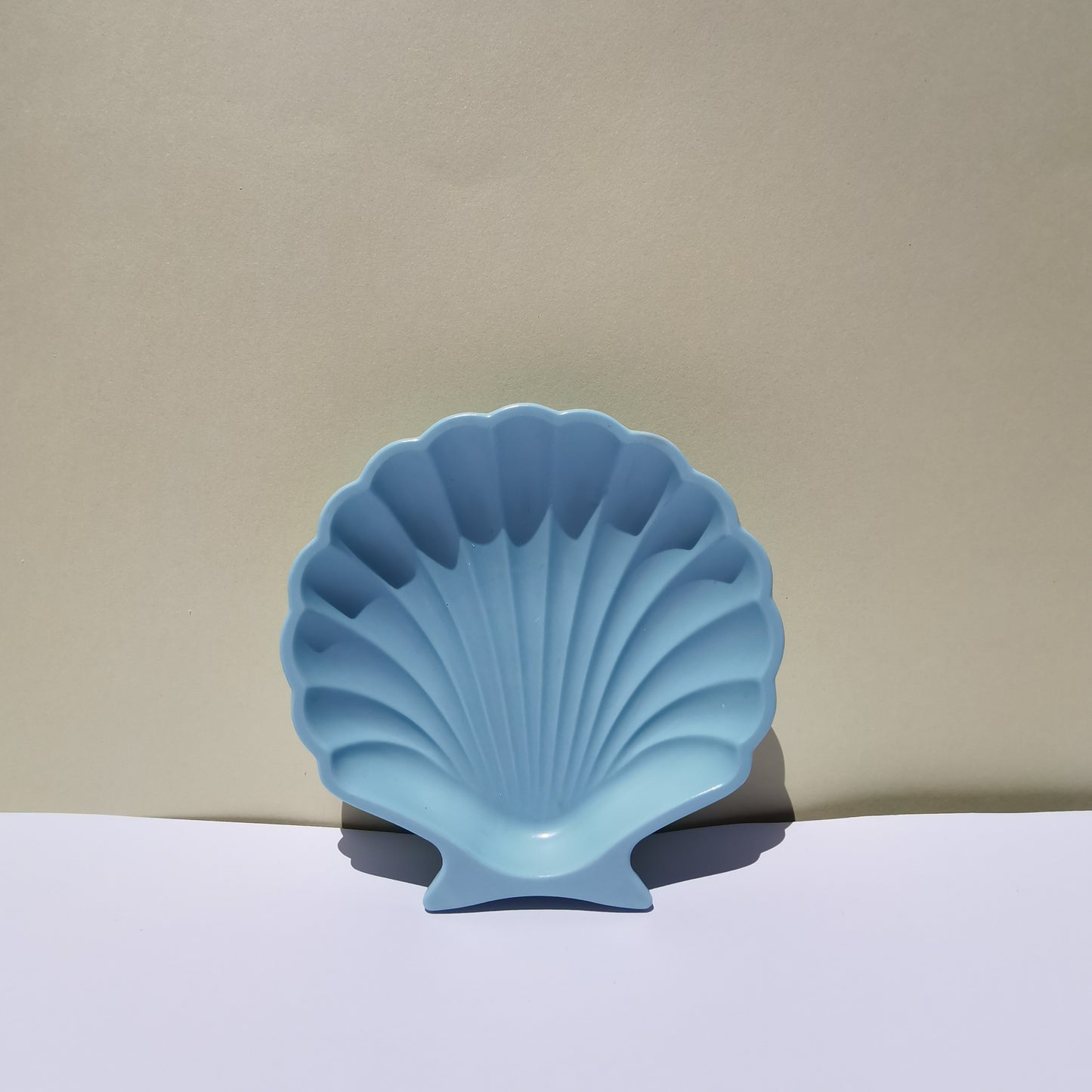 Light Blue Shell Tray